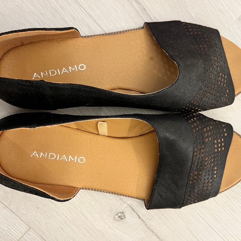 Andiamo Women's Black Sandals
